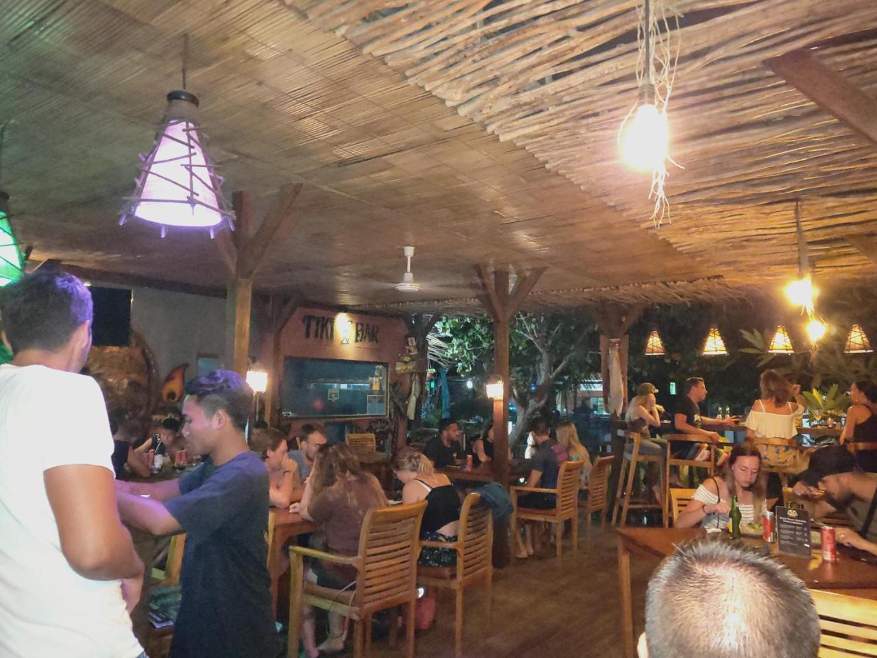Tiki Bar And More Nusa Lembongan Kültér fotó