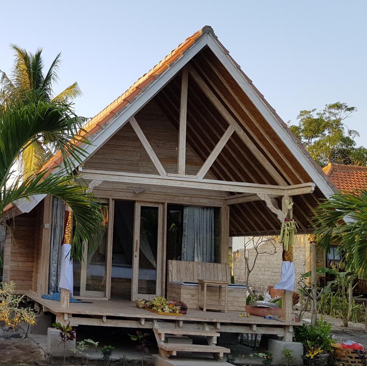 Tiki Bar And More Nusa Lembongan Kültér fotó